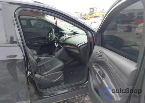 2016 Ford Escape S z USA, uszkodzony, nr VIN 1FMCU0F73GUA24863